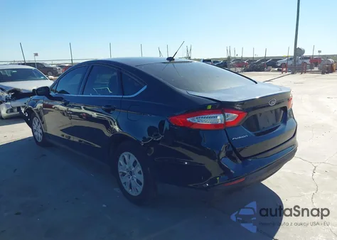 2014 Ford Fusion S z USA, uszkodzony, nr VIN 3FA6P0G74ER255224